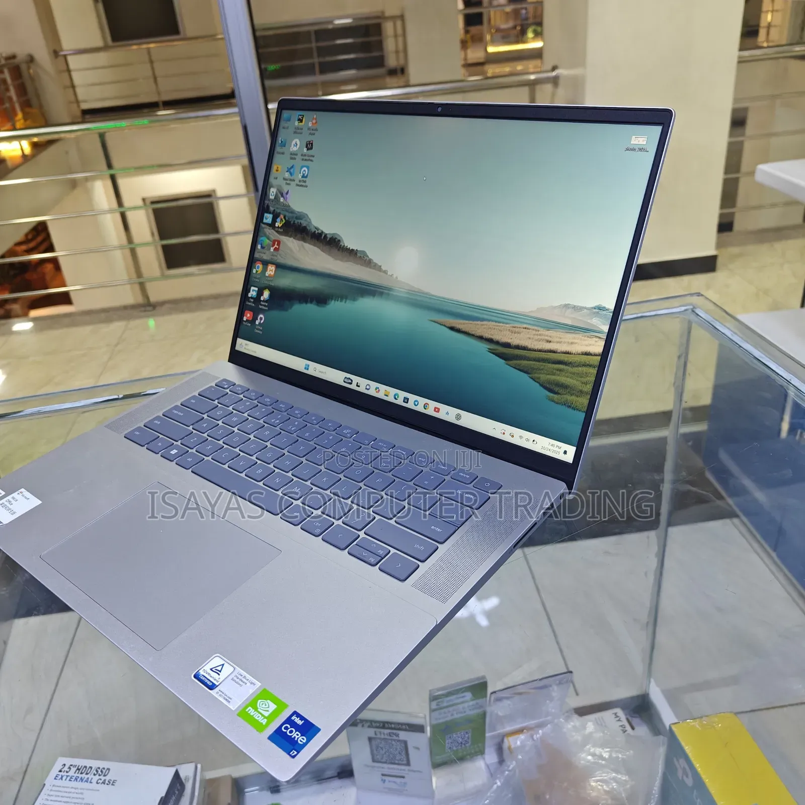 New Laptop Dell Inspiron 15 16GB Intel Core I7 SSD 512GB