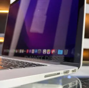 New Laptop Apple MacBook Pro 2015 16GB Intel Core I7 SSD 256GB