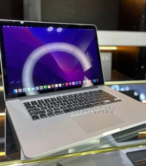 New Laptop Apple MacBook Pro 2015 16GB Intel Core I7 SSD 256GB