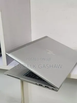 New Laptop HP EliteBook 830 16GB Intel Core I5 SSD 512GB