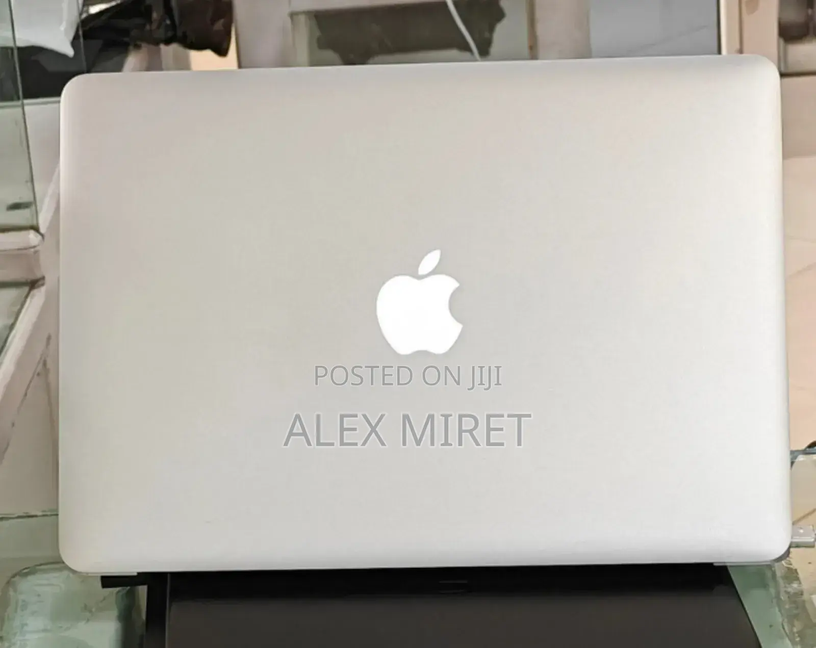 New Laptop Apple MacBook Air 2017 8GB Intel Core I7 SSD 512GB