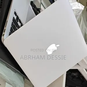 New Laptop Apple MacBook Air 2017 8GB Intel Core I7 SSD 512GB