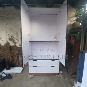 Mishet Kumstan
