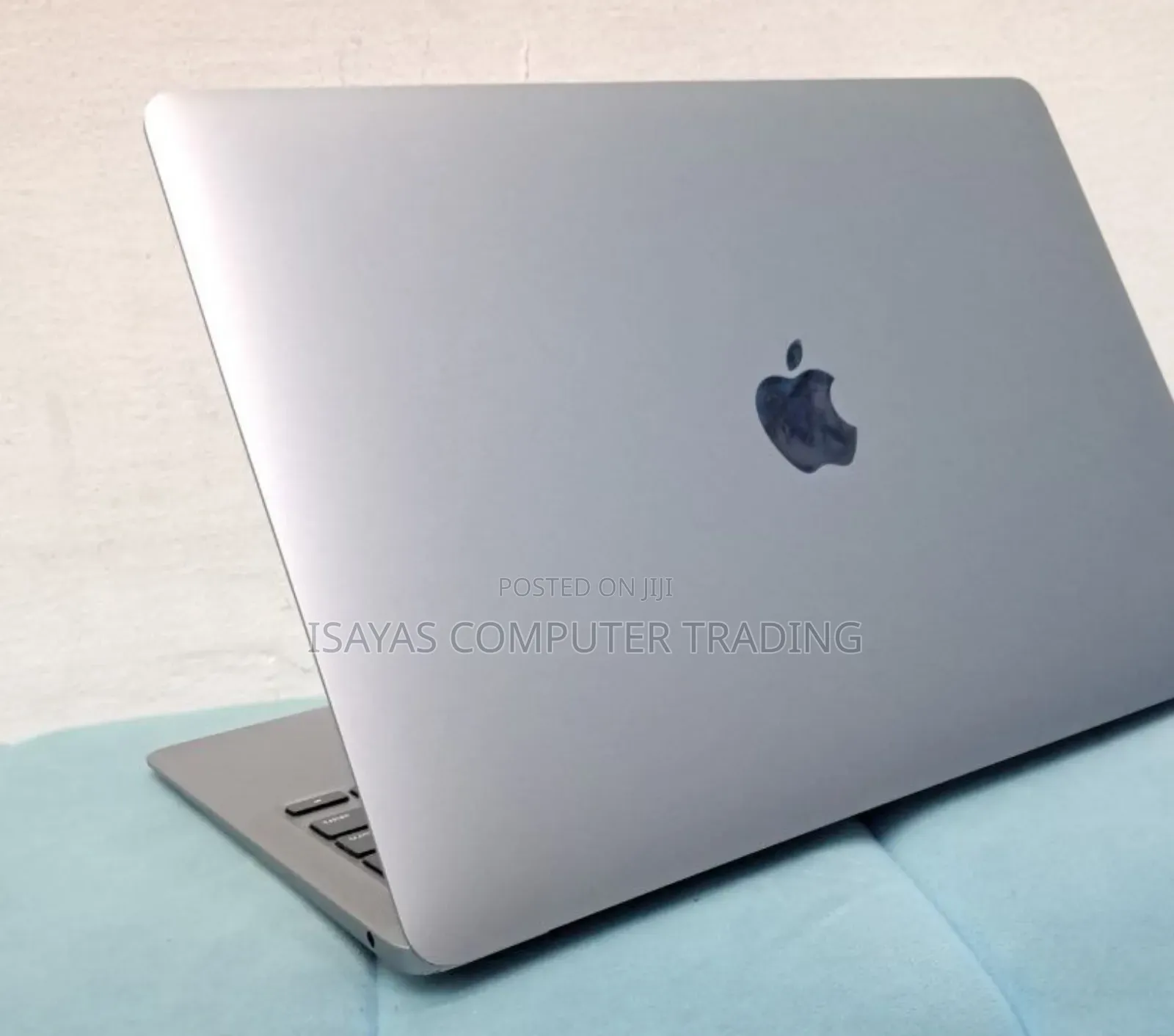 New Laptop Apple MacBook Air 2020 M1 16GB SSD 256GB