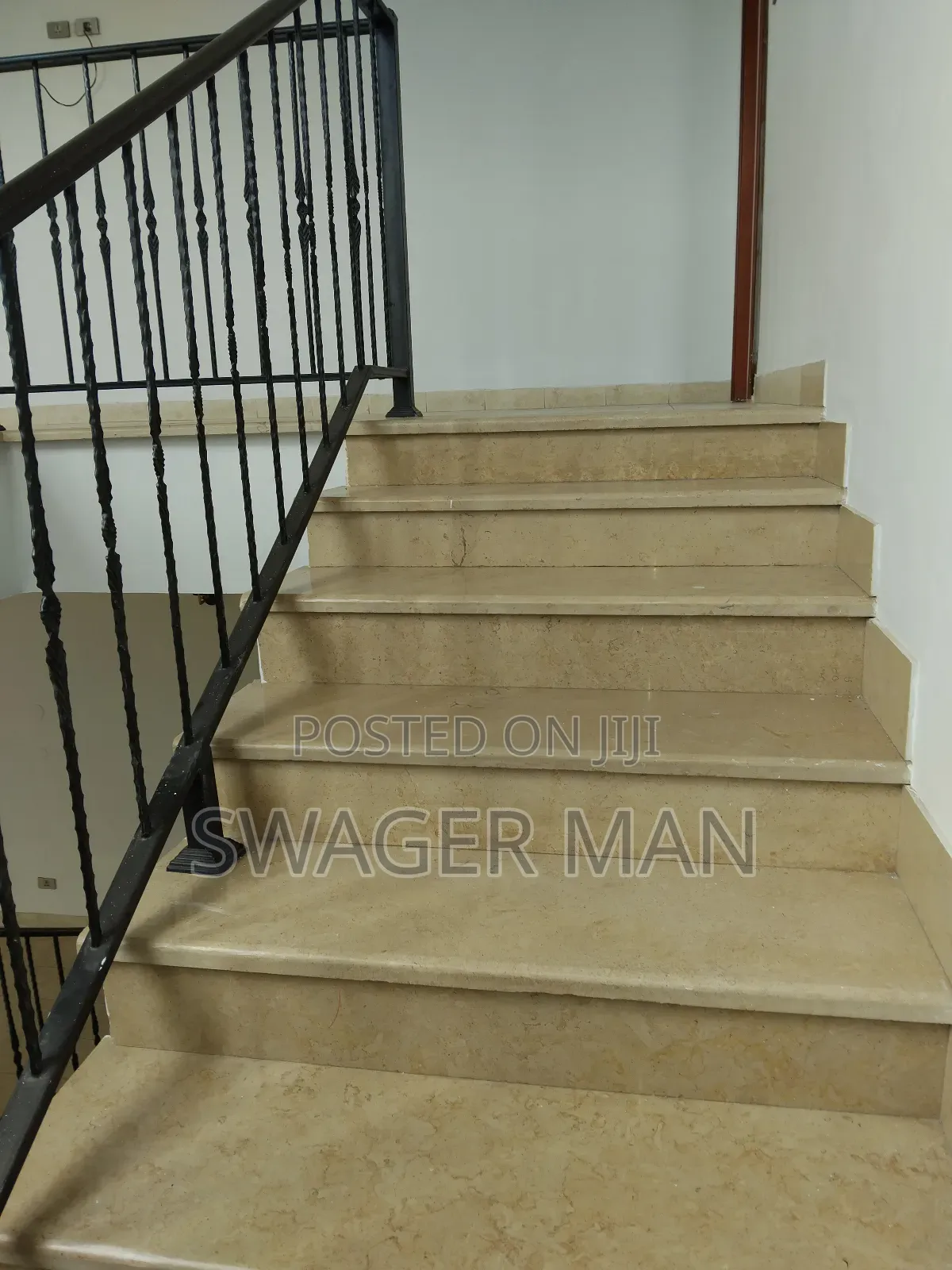 Furnished 6bdrm Townhouse / Terrace in Ccd, Yeka for rent