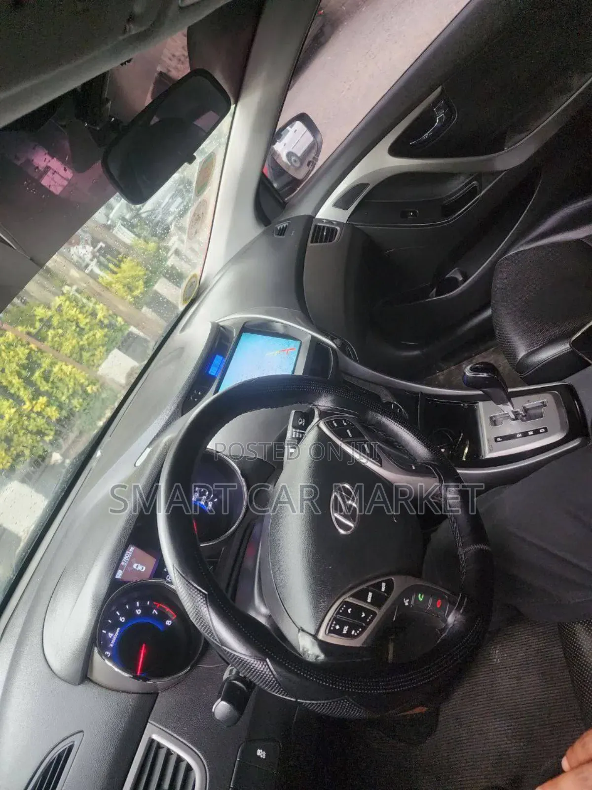 Hyundai Avante 2012 Silver