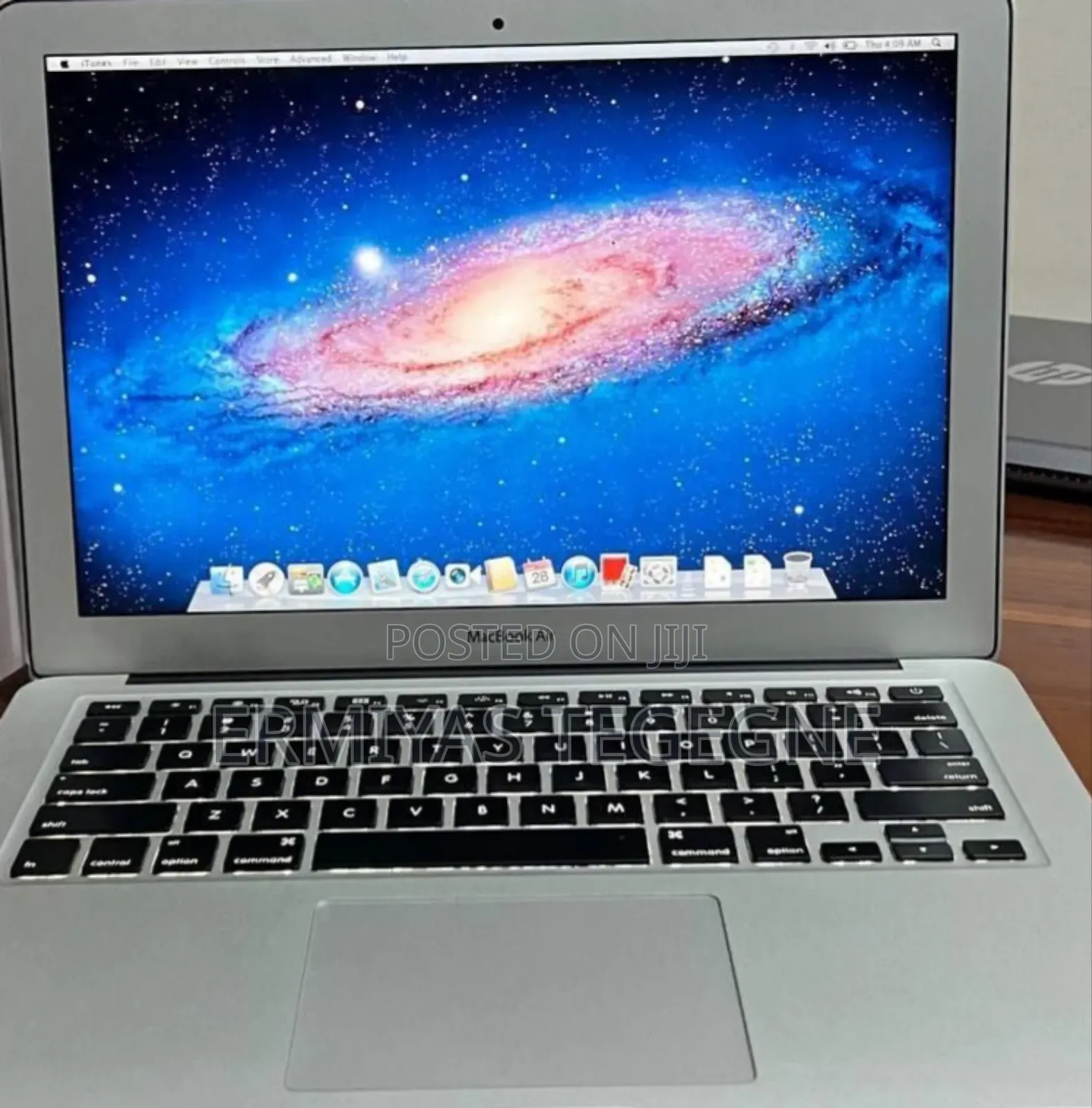 New Laptop Apple MacBook 8GB Intel Core I5 SSD 256GB