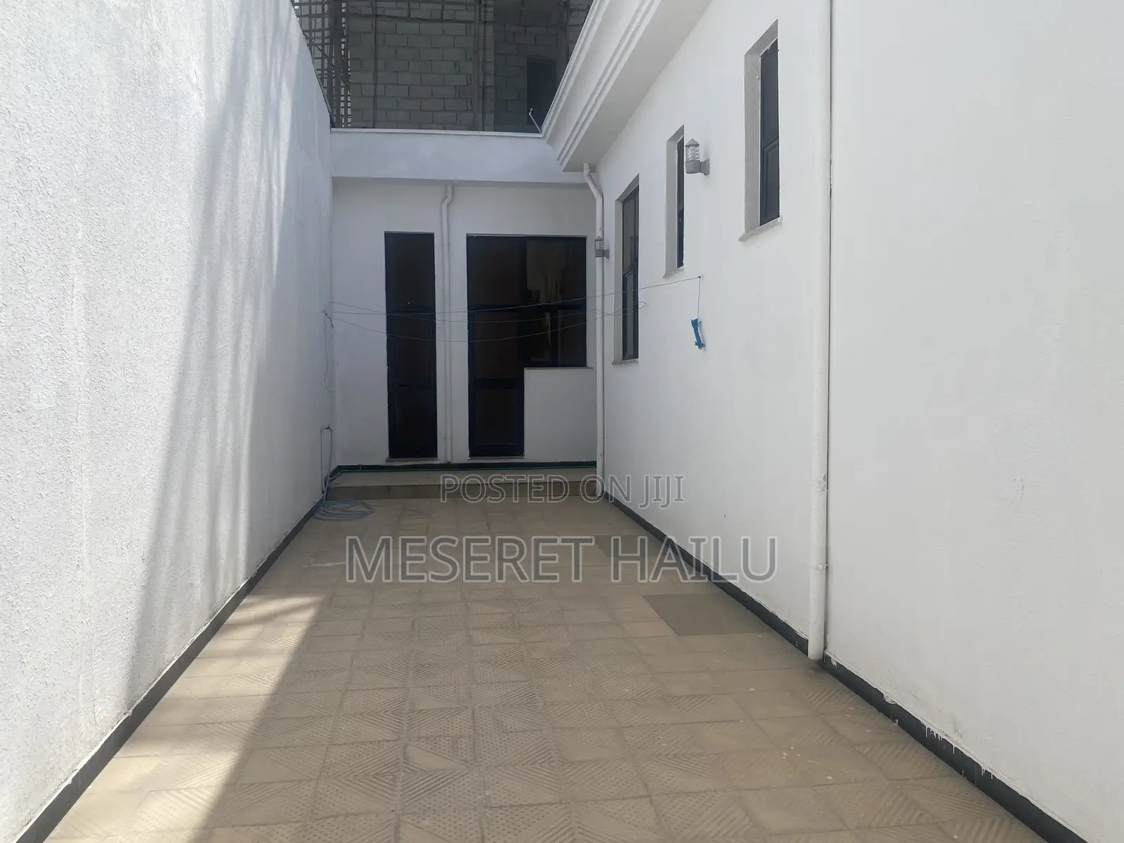 Furnished 5bdrm Villa in Bole Bolbula for rent