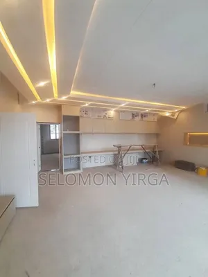 11bdrm House in Adis Ababa, Yeka for sale