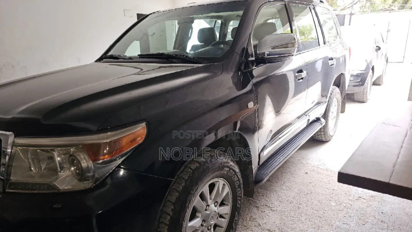 Toyota Land Cruiser 4.5 V8 VXR 2013 Gray