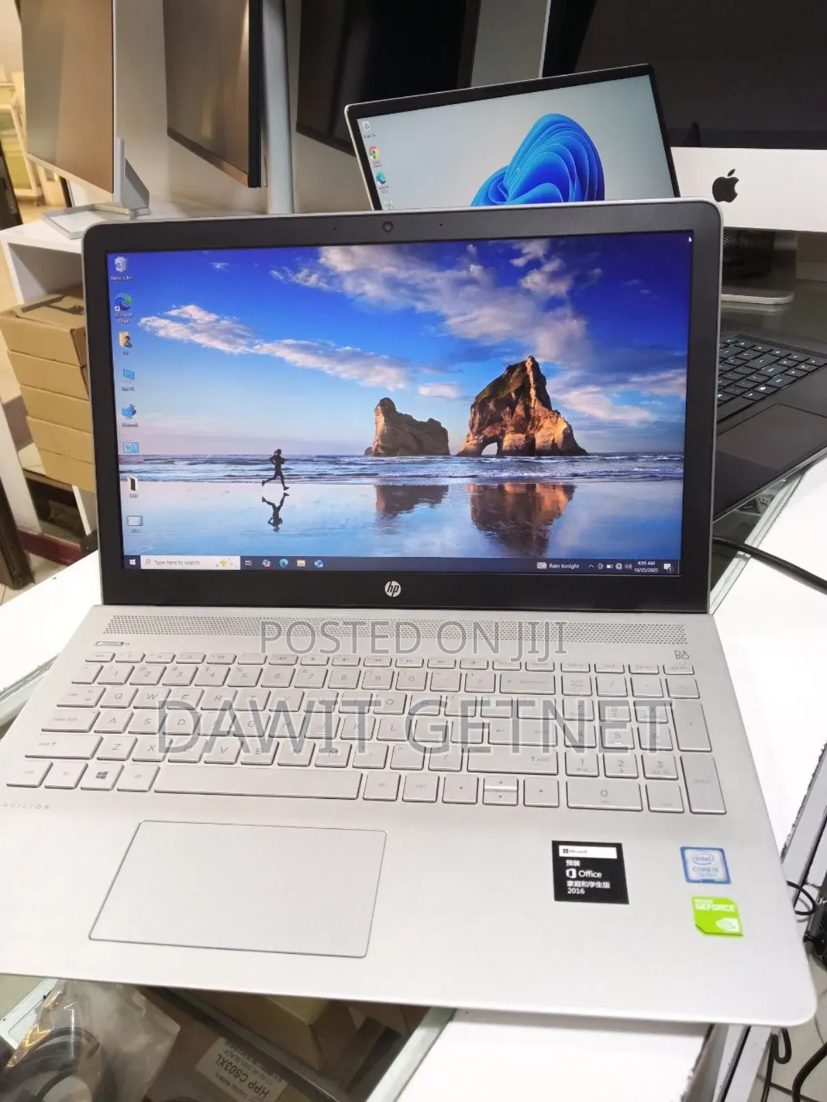 New Laptop HP Pavilion 15 8GB Intel Core i5 SSD 1T
