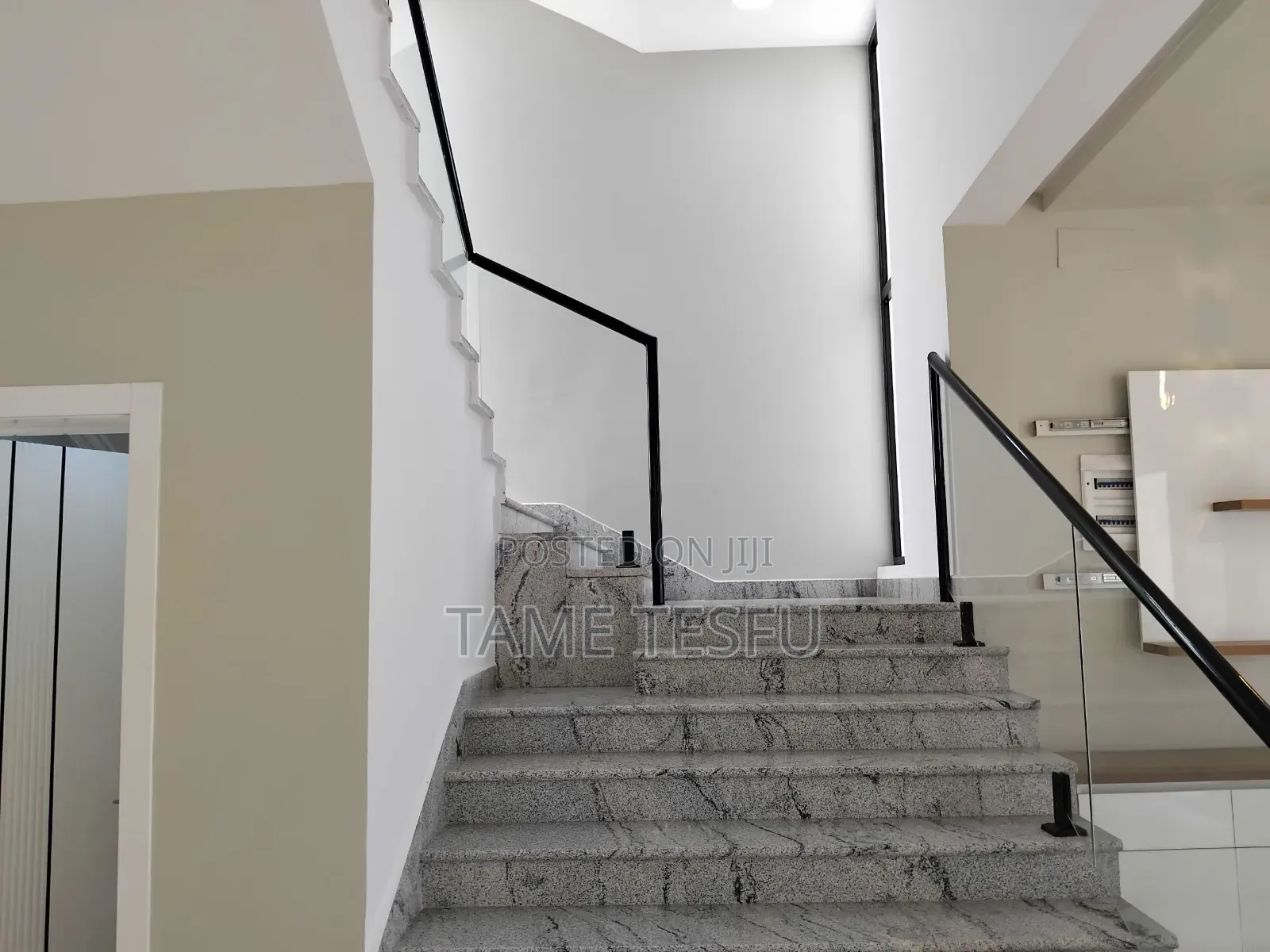 Furnished 8bdrm House in ሳህለትምህረት, Yeka for sale