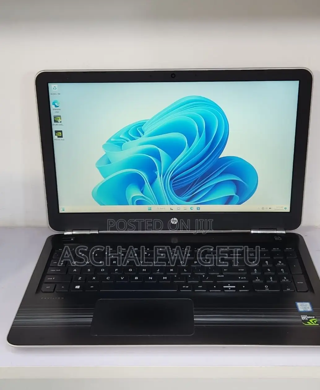 New Laptop HP Pavilion 15 8GB Intel Core I5 SSD 256GB