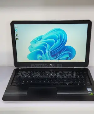 New Laptop HP Pavilion 15 8GB Intel Core I5 SSD 256GB