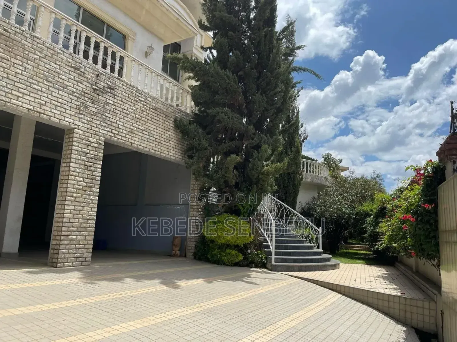 8bdrm House in Aa, East Shewa for rent