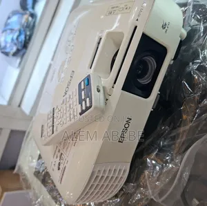 Projector Rpson