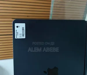 New Laptop Apple MacBook Air 2025 M4 13-Inch 16GB Apple M4 SSD 256GB