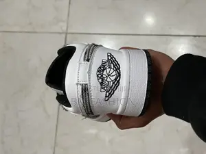 Air Jordan 1 Men’S Low Dunk Black and White