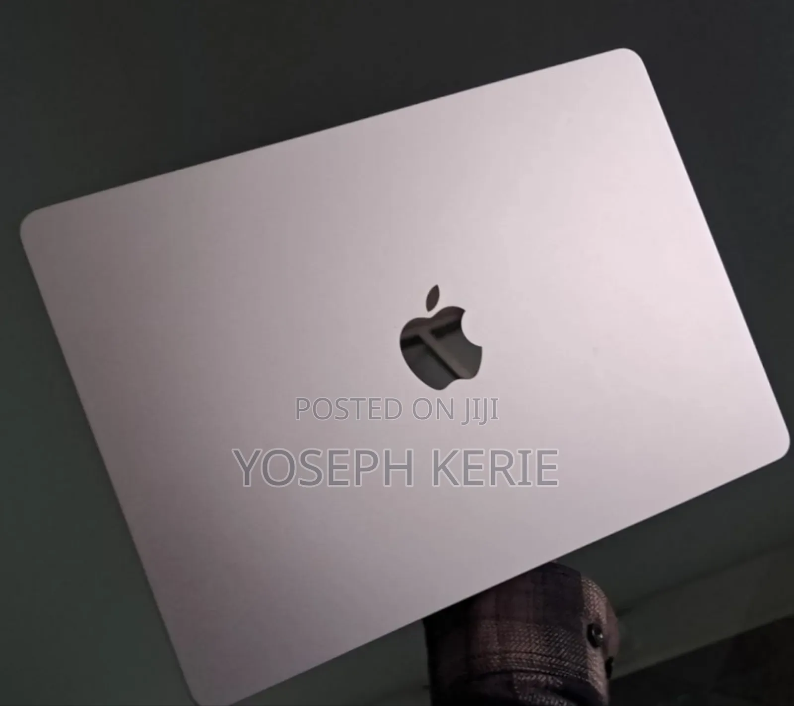 New Laptop Apple MacBook Air 2025 M4 13-inch 16GB Apple M4 SSD 256GB