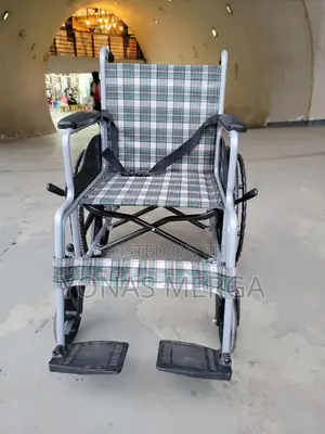 Strong Adults Wheelchair驕竉safe Seat Belt Anti-Tippers Safety Comfort