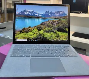 New Laptop Microsoft Surface Book 2 16GB Intel Core I7 SSD 512GB