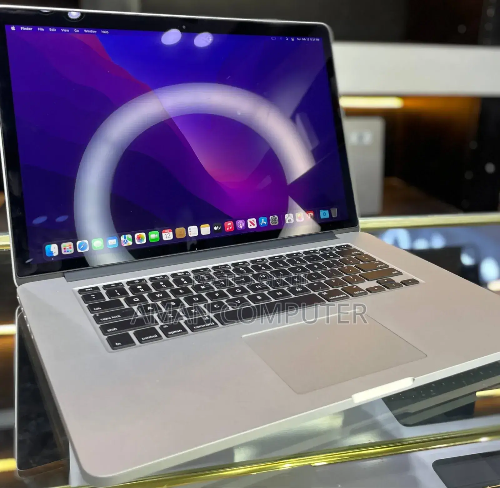 New Laptop Apple MacBook Pro 2015 16GB Intel Core I7 SSD 256GB