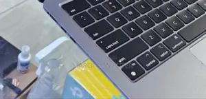 New Laptop Apple MacBook Air 2022 M2 8GB AMD Ryzen 5 SSD 512GB