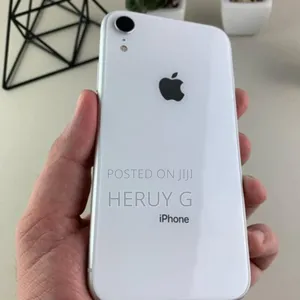 New Apple iPhone XR 128 GB White