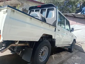 Toyota Land Cruiser 2020 White