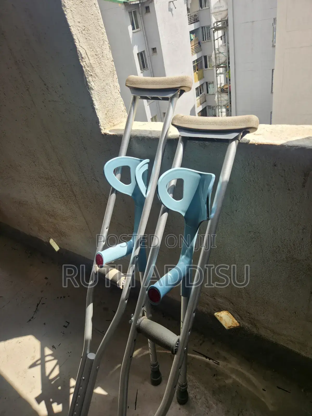 Elbow and Axillary Bilateral Crutches考量medical Crutches Brand New