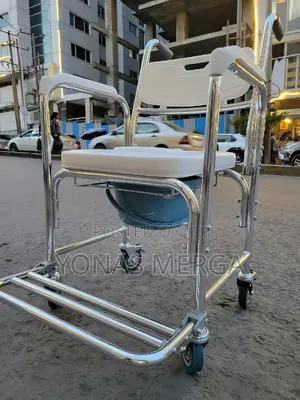 Bath Wheelchair W/ Wheels燄孩rear Locking Wheels¤∂Toilet Chair
