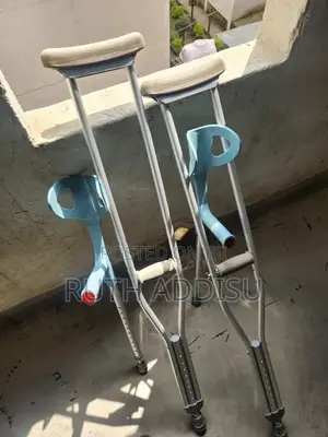 Axillary and Elbow Bilateral Crutches較少medical Axillary Crutches New