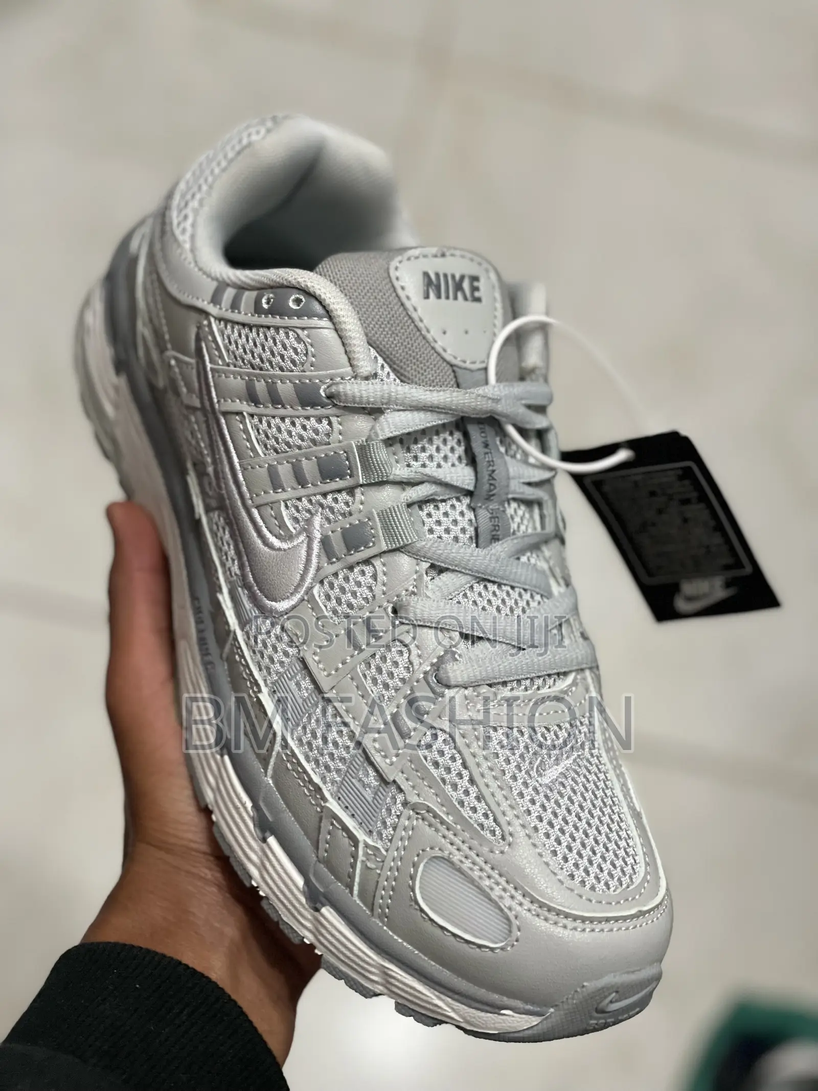 Nike Men’S Sneakers Silver Color Comfortable Sneakers