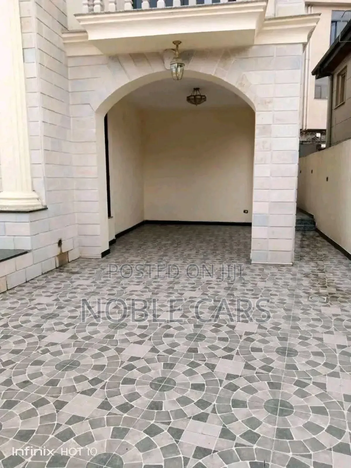 6bdrm House in Ameche, Yeka for sale