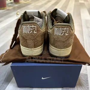Nike Airforce One 
Made in Vietnam