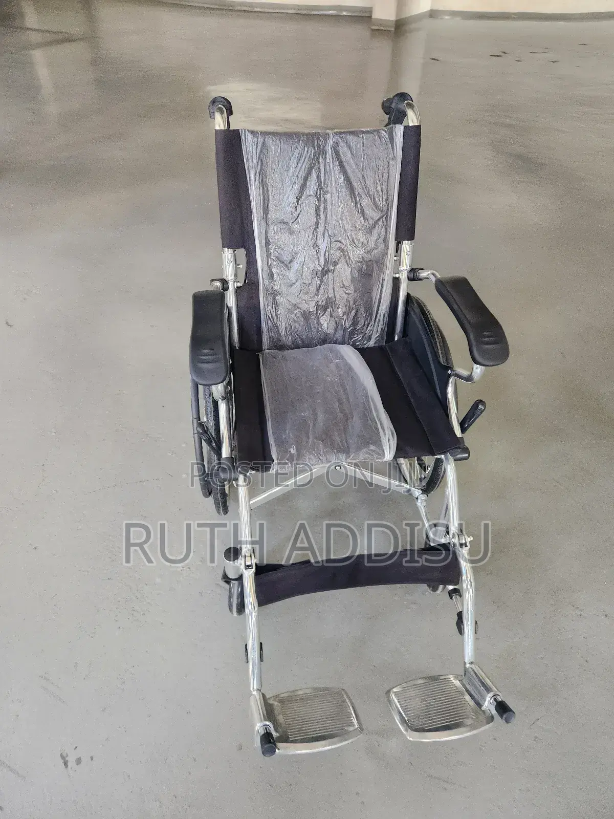 Children Wheelchair是以brand New Child Wheelchair瘨我wheelchair Medical