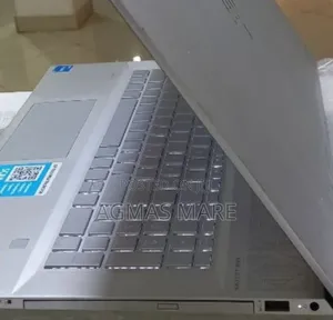New Laptop HP Envy 17 16GB Intel Core I7 SSD 512GB