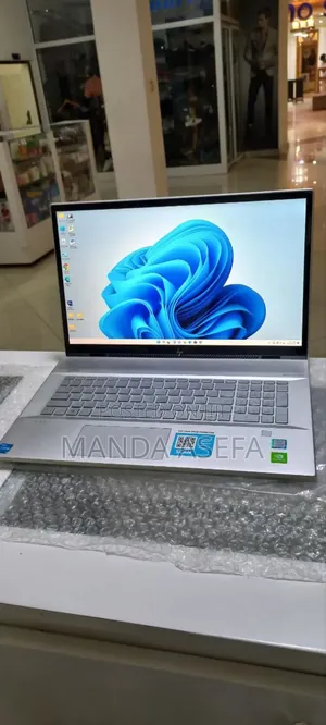 New Laptop HP Envy 17 16GB Intel Core I7 SSD 512GB