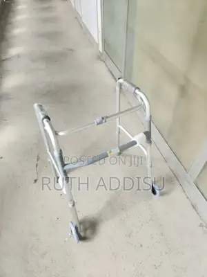 With Front Wheels Walker胺我medical Walker知道medical Walker网不walker New