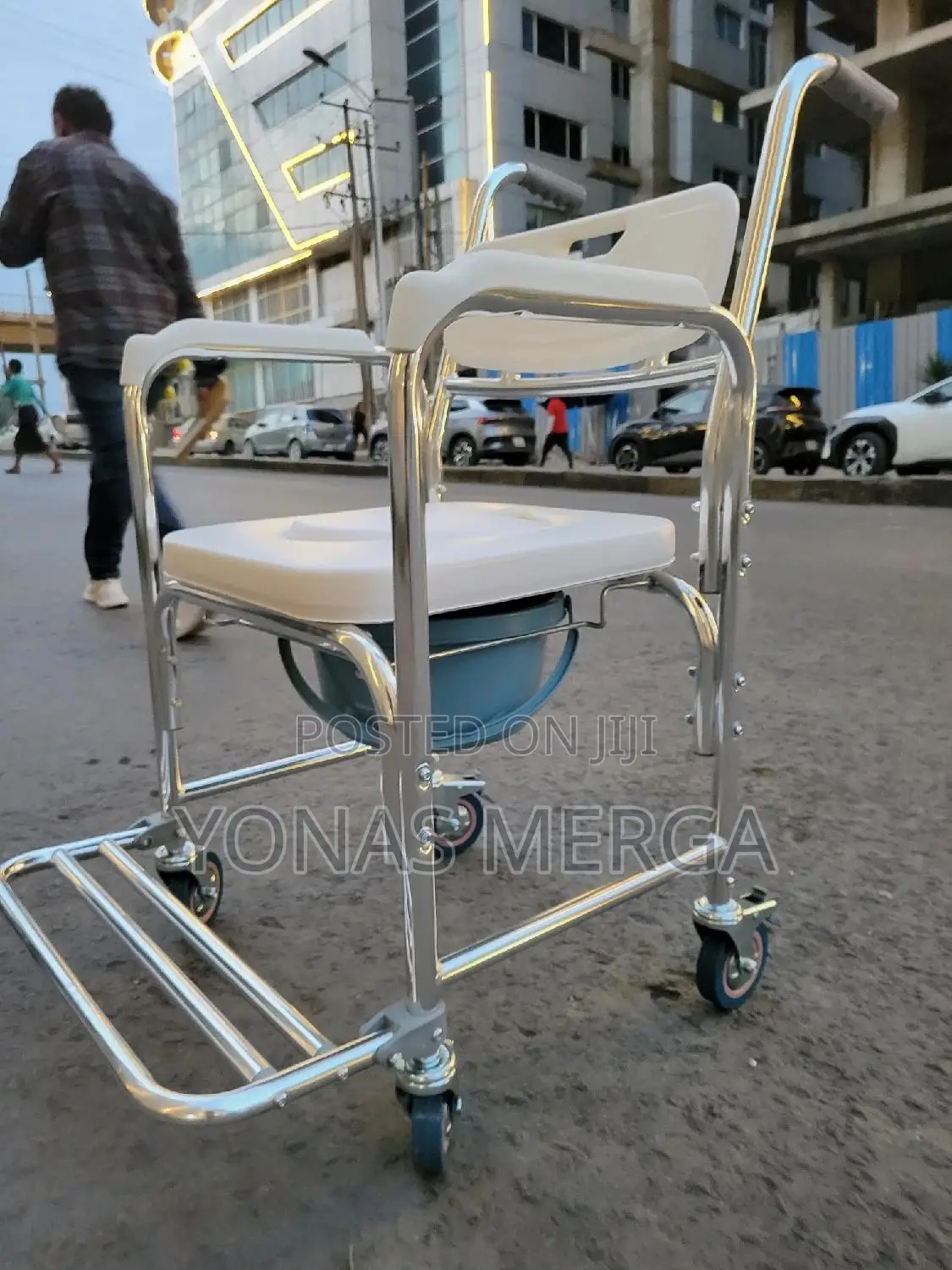 Toileting Aids婿输combination of Both露匈 a Wheeled Commode之外toilet Chair