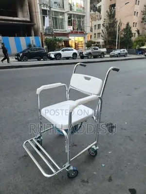 Commode Wheelchair希求wheelchair袴你wheelchair倫比wheelchair協助wheelchair New