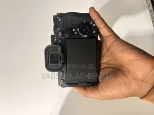 Sony Alpha 7 Iv