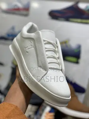 Louis Vuitton Men's White Edition Premium Quality