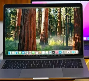 New Laptop Apple MacBook Pro 16GB Intel Core I5 SSD 512GB