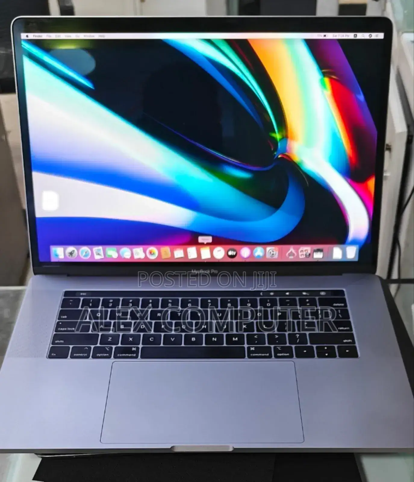 New Laptop Apple MacBook Pro 2019 32GB Intel Core I9 SSD 512GB