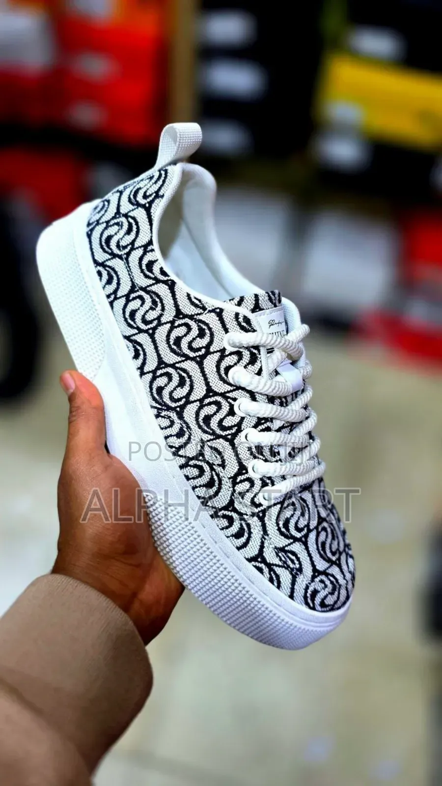 Rushine Casual Flat Sneakers Made In