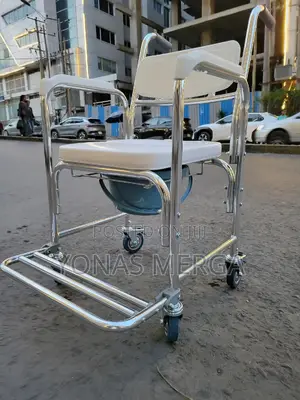 3-in-1 Shower Commode燬島convenient to Use:The Bucket賭嵕multi-Function