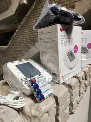 Yuwell Blood Pressure Monitor輕輕brand New Packed Model Ye660d Medical