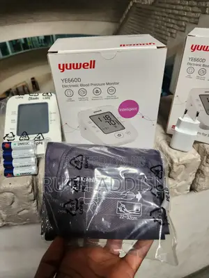Yuwell Blood Pressure Monitor較大brand New Digital Packed Blood Pressure