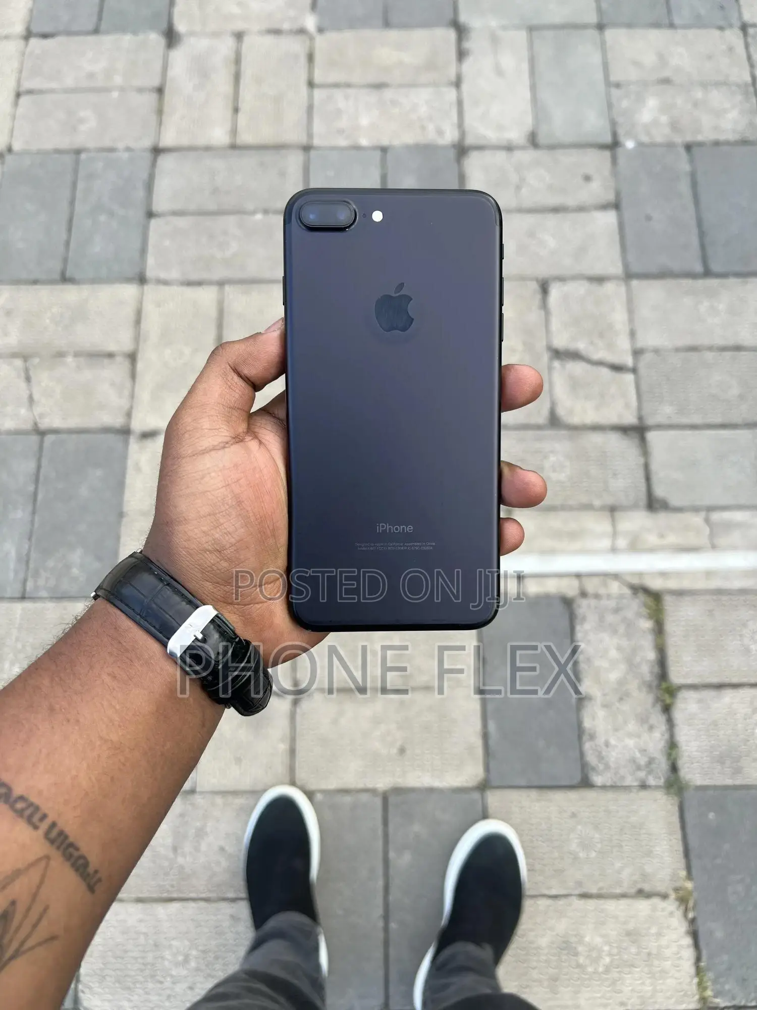 New Apple iPhone 7 Plus 32 GB Black
